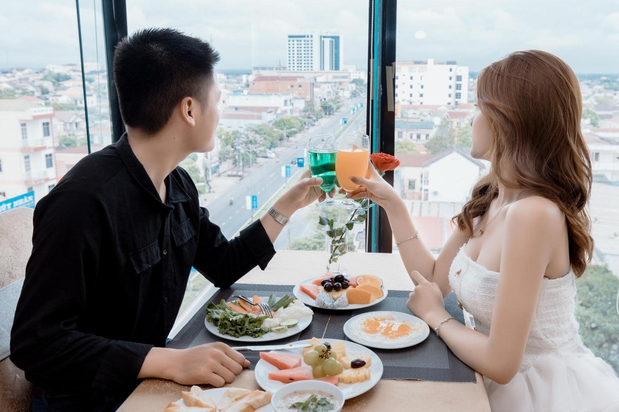 Golden Quang Tri Hotel Dong Ha Экстерьер фото